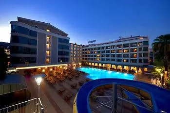 Hotel Pasa 4*